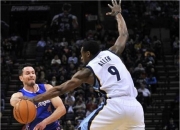 芒果体育-包含Rookie在雄鹿比赛中突破纪录，精彩发挥引发热议！的词条