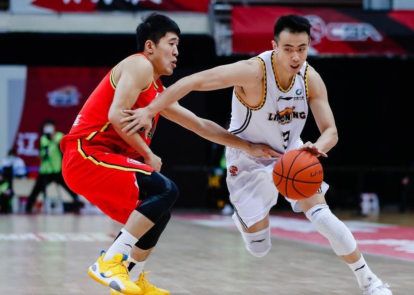 清晨突围战来临,辽宁本钢围绕意大利杯篮板制胜,底气十足,团队化学反应显著 清晨突围战来临,辽宁本钢围绕意大利杯篮板制胜,底气十足,团队化学反应显著