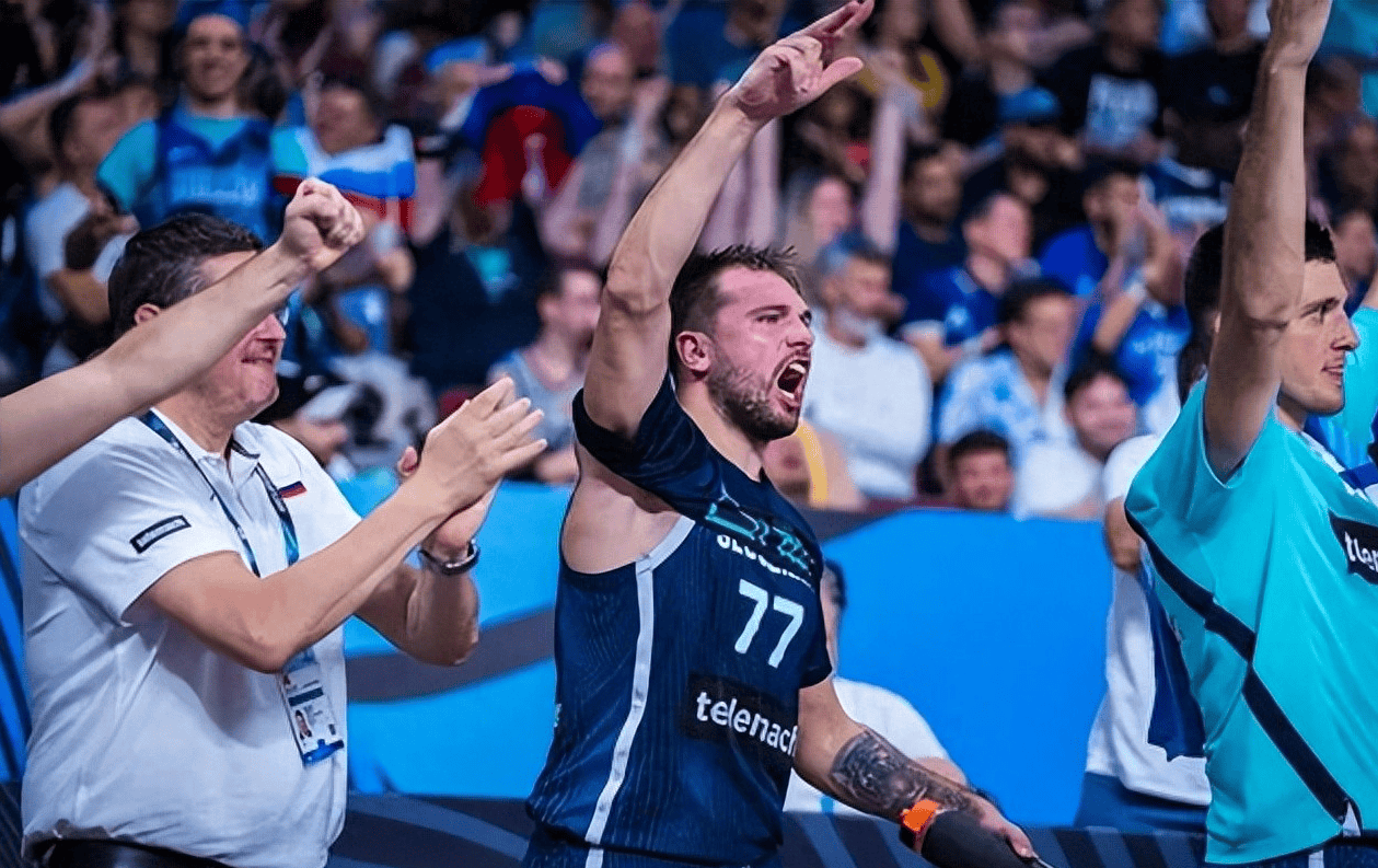 关于东契奇在德国队比赛中回归赛场,战术调整引发热议!的信息 关于东契奇在德国队比赛中回归赛场,战术调整引发热议!的信息