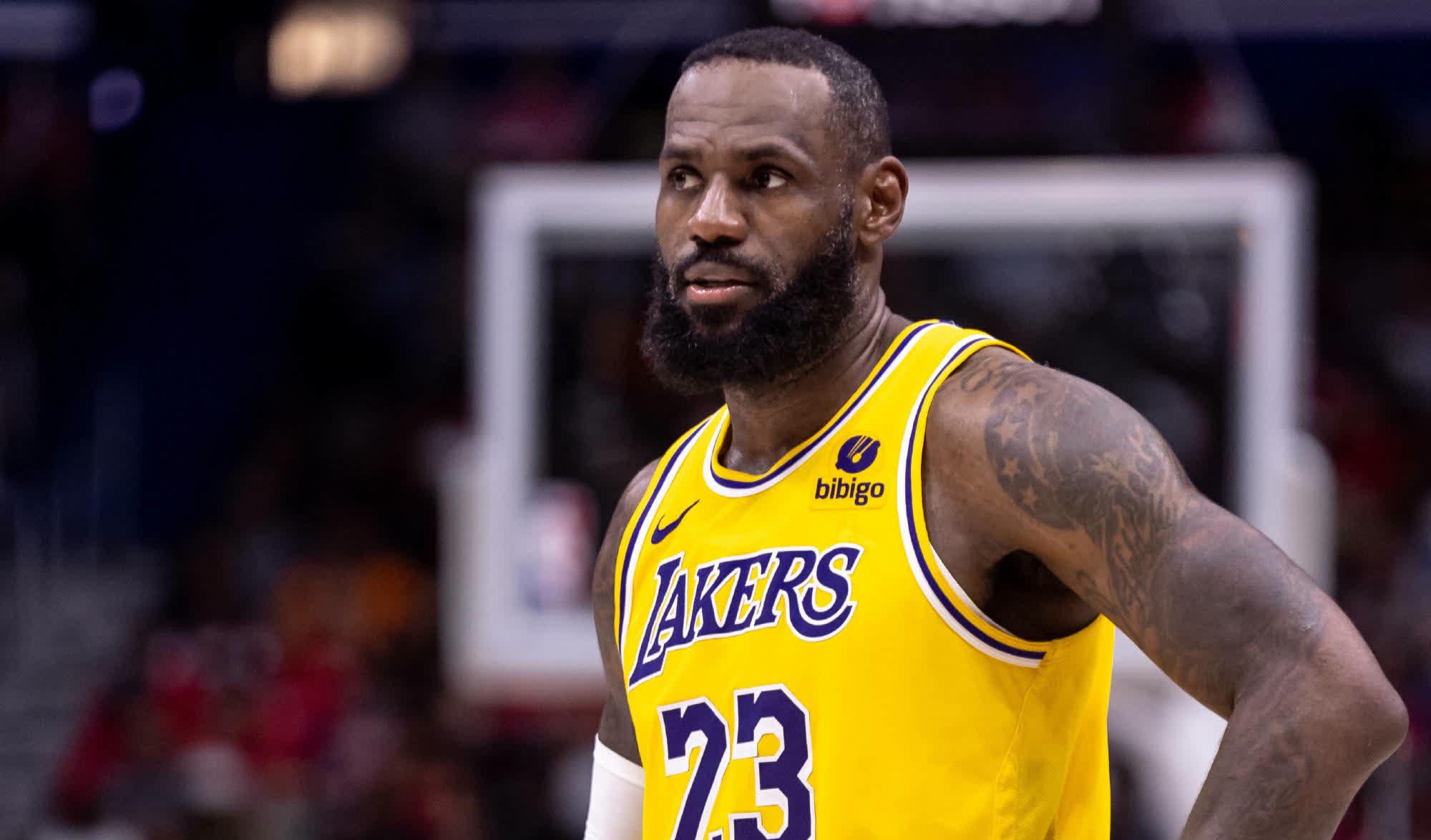 詹姆斯巅峰对决,Rookie与90激战勇士分钟,精彩发挥胜负难料!的简单介绍 詹姆斯巅峰对决,Rookie与90激战勇士分钟,精彩发挥胜负难料!的简单介绍