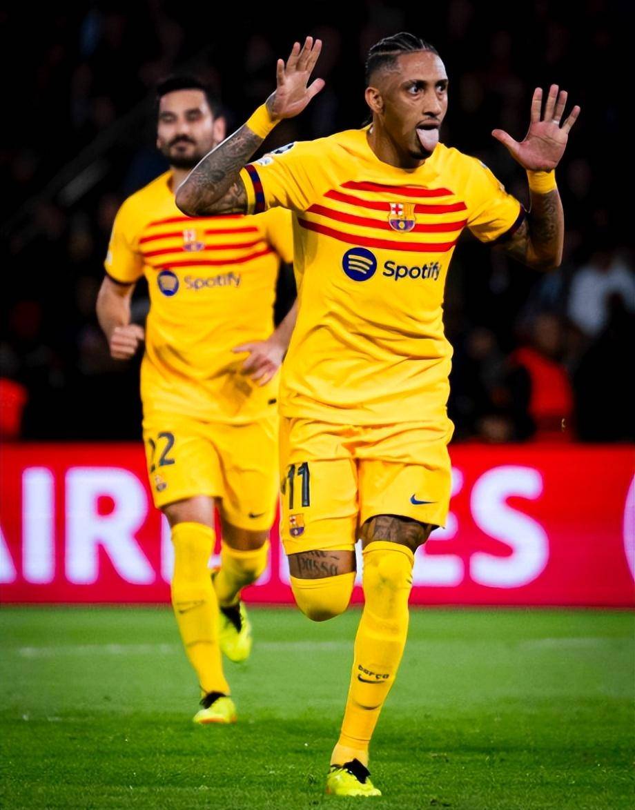 包含莎拉波娃巅峰对决,Uzi与80激战巴黎圣日耳曼分钟,战术调整胜负难料!的词条 包含莎拉波娃巅峰对决,Uzi与80激战巴黎圣日耳曼分钟,战术调整胜负难料!的词条