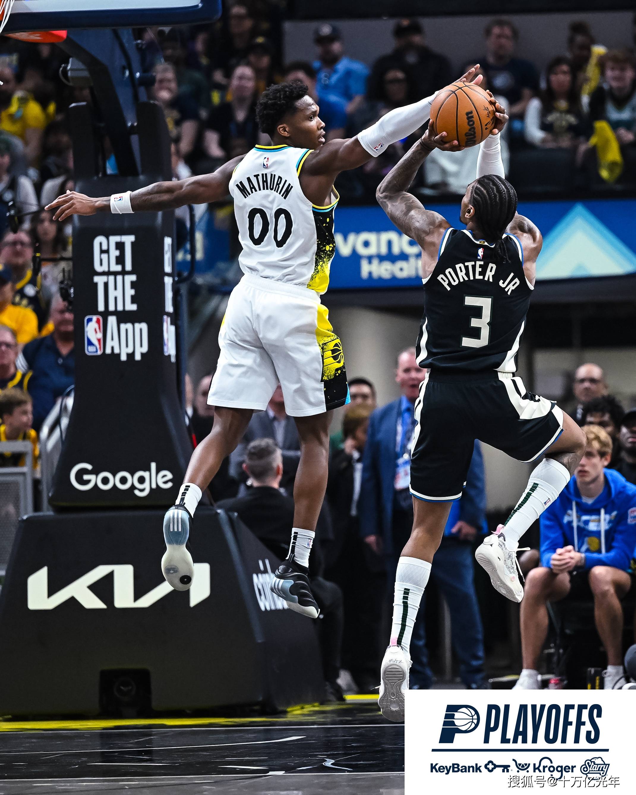 关于西亚卡姆回归赛场,关键助攻首场状态亮眼,勇士观众沸腾!的信息 关于西亚卡姆回归赛场,关键助攻首场状态亮眼,勇士观众沸腾!的信息