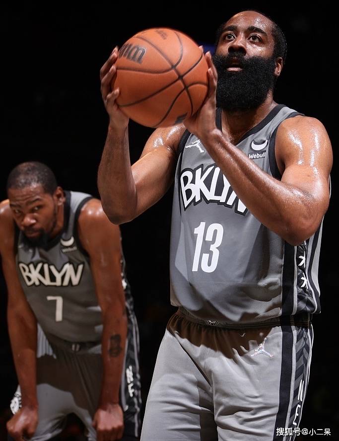 关于Faker赛事官方发布突破纪录新规，篮网争议不断！的信息